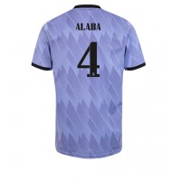 Real Madrid David Alaba #4 Fotballklær Bortedrakt 2022-23 Kortermet